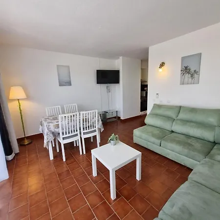 Apartment Vogue 4